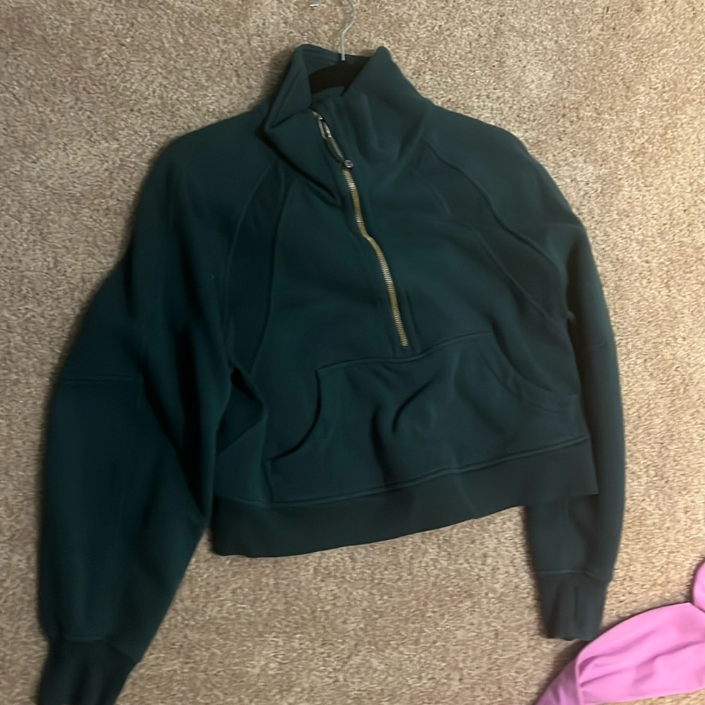 Lululemon scuba 
Size XS/S
Color: forest Green